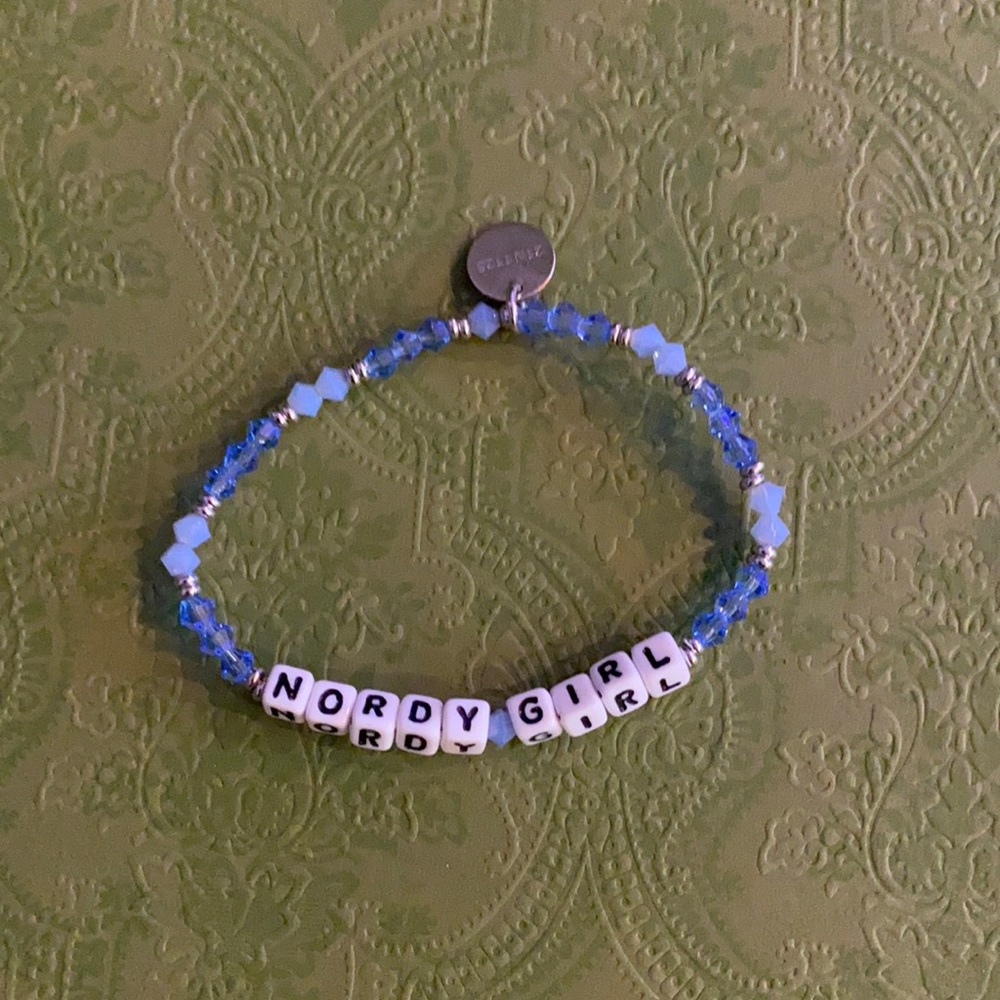 Little words project bracelet Nordy girl